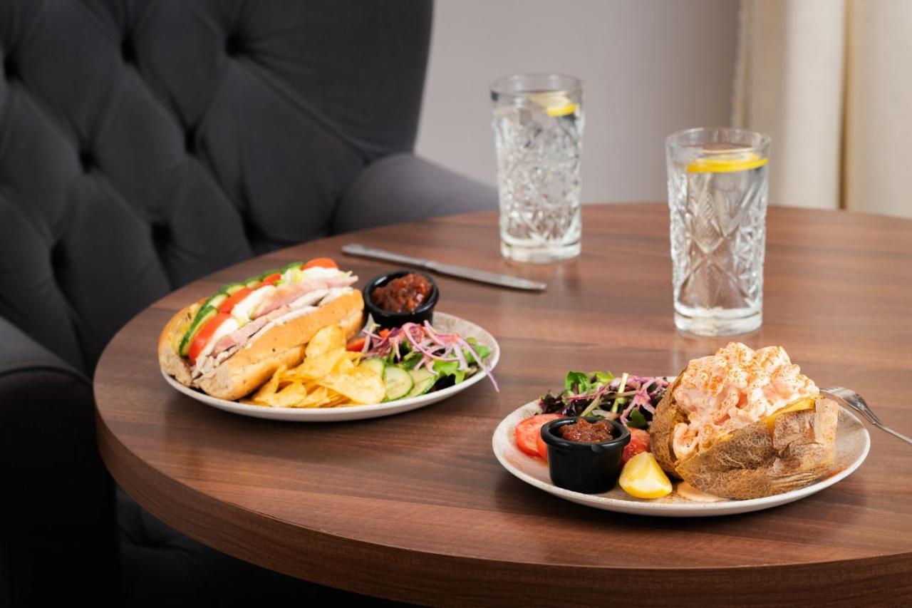 The Royal & Fortescue Hotel Barnstaple Ngoại thất bức ảnh