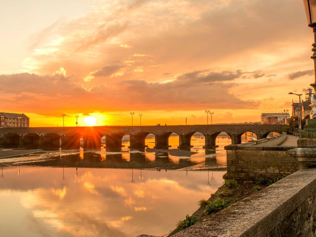 The Royal & Fortescue Hotel Barnstaple Ngoại thất bức ảnh