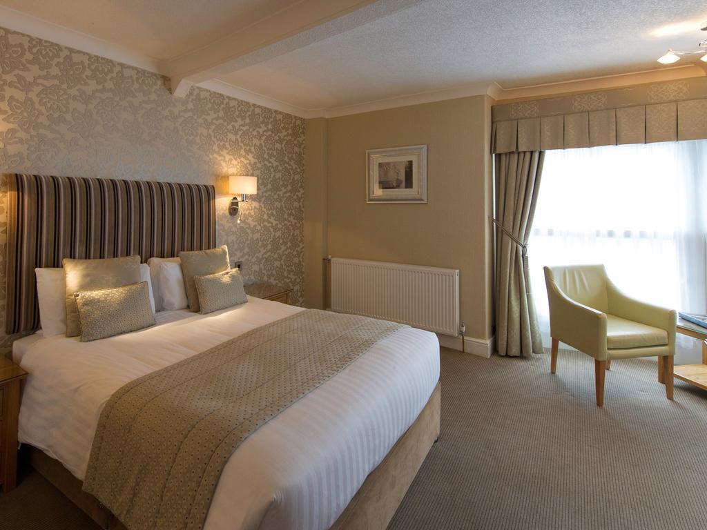 The Royal & Fortescue Hotel Barnstaple Ngoại thất bức ảnh