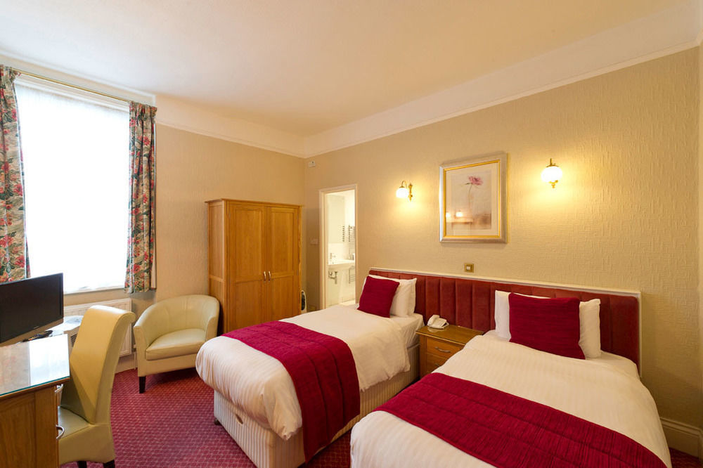 The Royal & Fortescue Hotel Barnstaple Ngoại thất bức ảnh